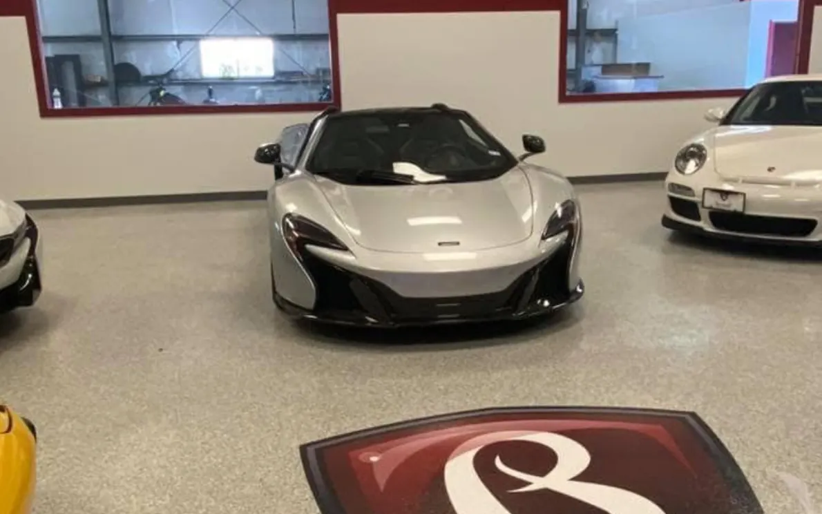 Barrett Auto Gallery — Luxury auto gallery · Flake system