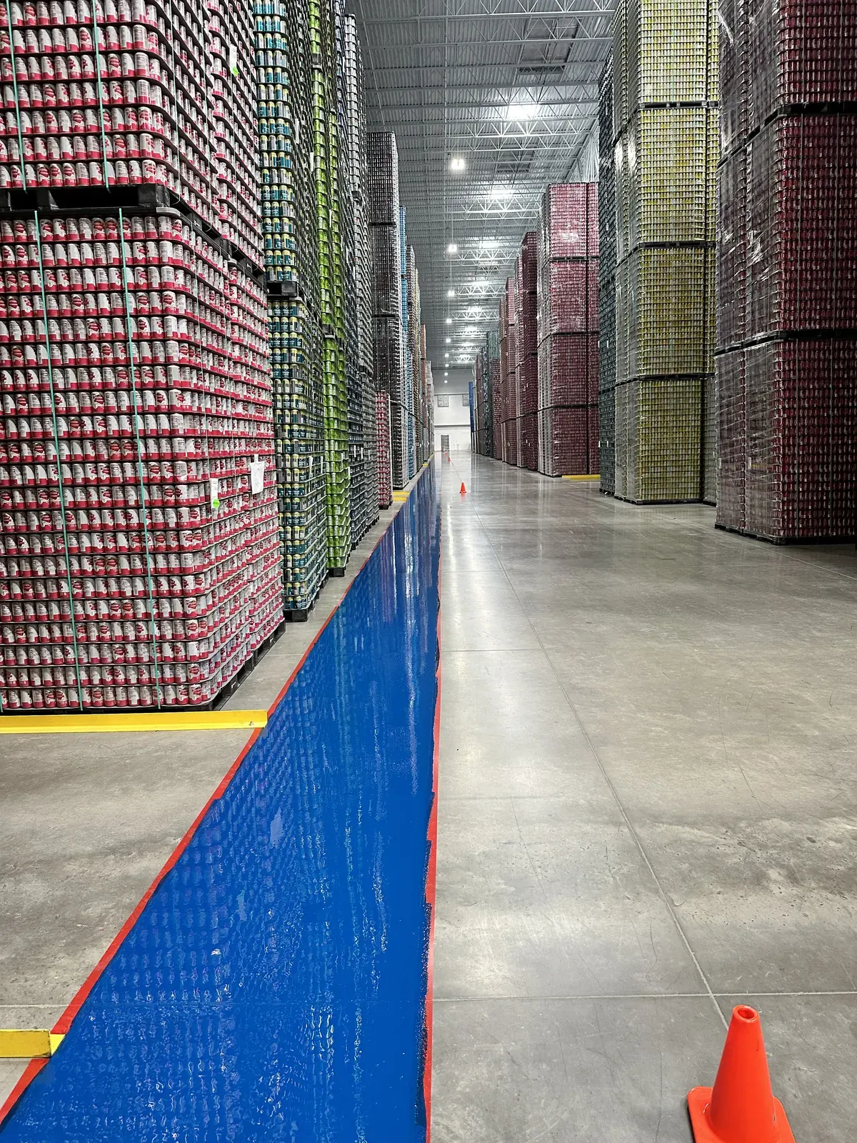 Polished Concrete Projects — Retail, warehouse & hangar · Polished concrete, view 13