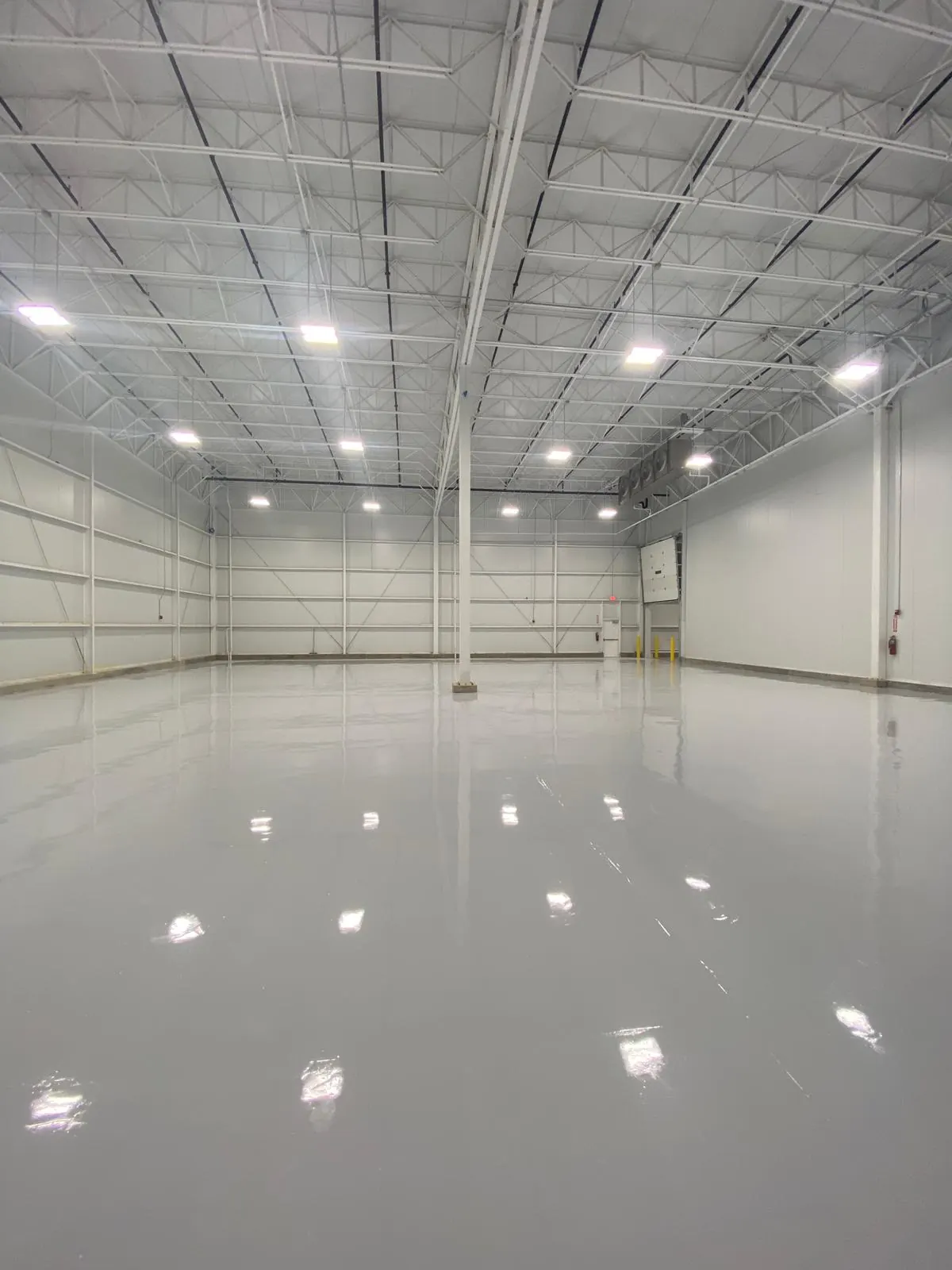 Inverafrut Facility — Produce warehouse · Solid color epoxy, view 9