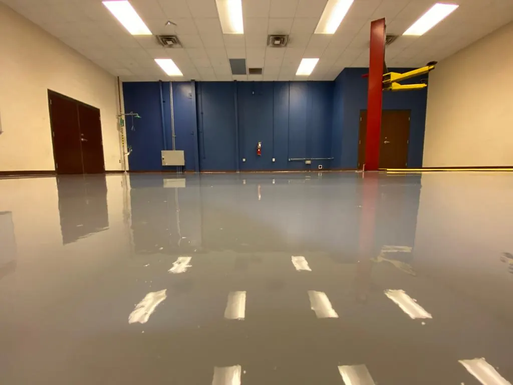 UTRGV Mechanic Shop & Classroom — Training shop · Epoxy & safety stripes, view 4